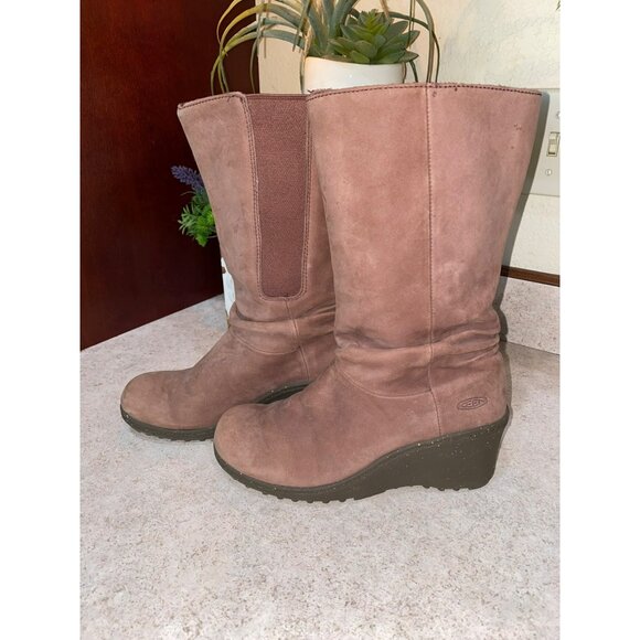 Keen Akita Wedge Slouchy Boots Mid Calf Pull On Mauve Leather Women's 6.5 - Picture 3 of 8